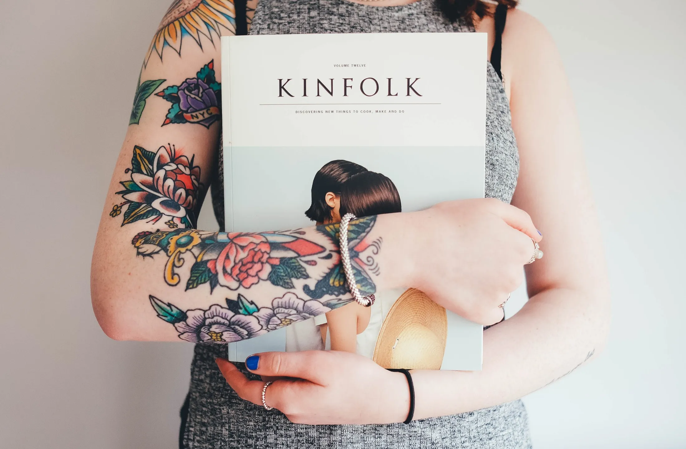 Manga de tatuajes florales a todo color (foto de muestra)
